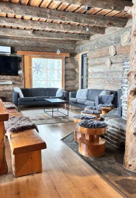 Muurame Ski Chalet | Discover Riihitulkku Lodge: Pet-Friendly & Accessible Retreat