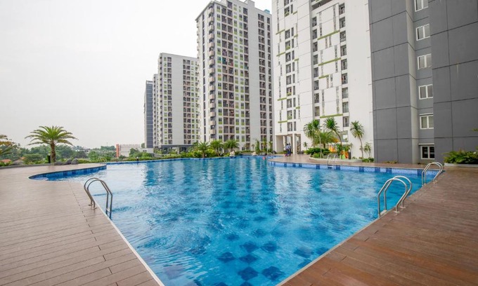 Serpong Apartment | Comfortable Rika Akasa Apartment with Pool & Kitchen Access