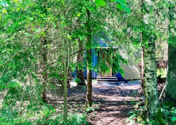 Rahtla Other | Riksi Püstkoda: Pet-Friendly Retreat with Hot Tub & Kitchen