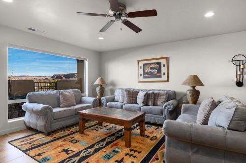Moab South Valley House | Relaxing Retreat at Rim Village Vista Unit 6 A8 with Pool