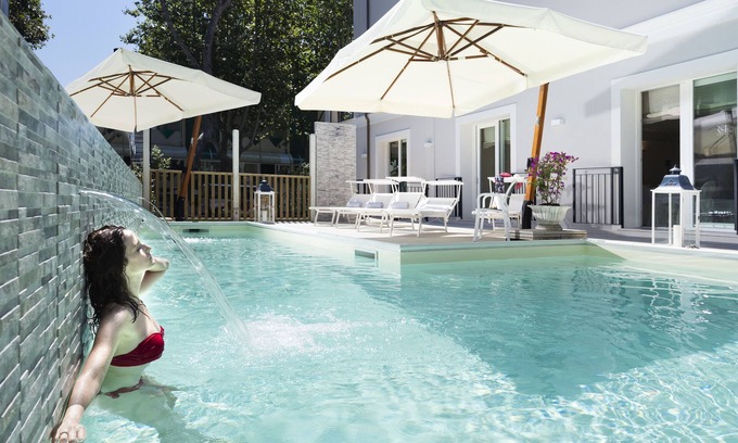 Rivabella Hotel | Rimini Suite Hotel: Ocean View with Spa & Pool Access