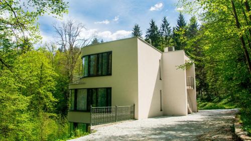 Rimske Toplice Hotel | Discover Rimske Terme Resort - Vila Sisi, 4-Star Getaway
