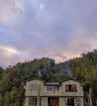 Chonchi House | Family-Friendly Rincón de las Ranitas with Ocean Views