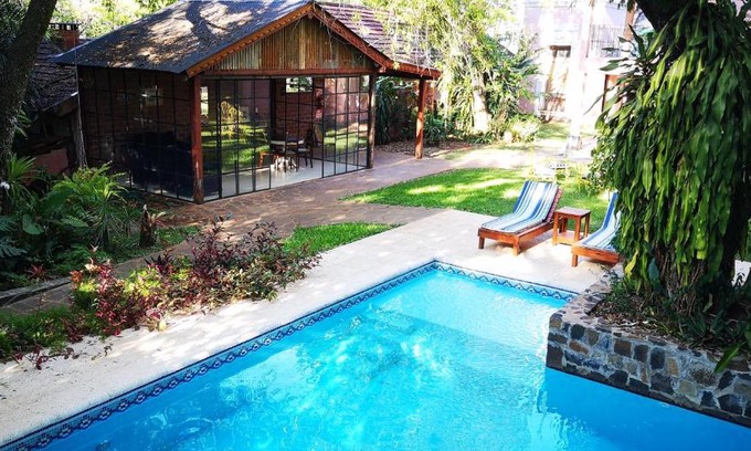 Puerto Iguazu Hotel | Unwind at Rincón Escondido B&B with Pool & Breakfast