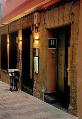 Plasencia Hotel | Discover Rincón Extremeño: Family-Friendly Retreat