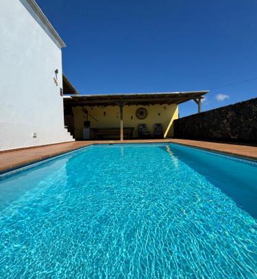 Nazaret Villa | Rincón Oasis Nazaret: Beachfront Escape with 10/10 Rating