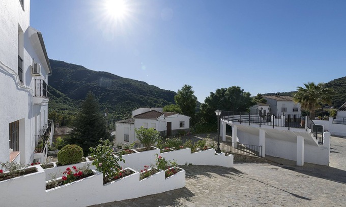 Benamahoma Apartment | Rincon De Los Deseos