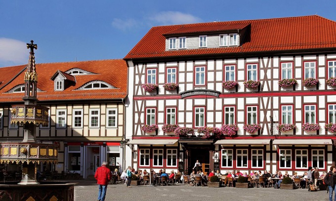 Wernigerode Old Town Hotel | Discover Comfort at Ringhotel Weißer Hirsch - 4-Star Retreat