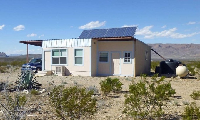 Alpine Cabin | Eco-Friendly Ringtail Cabin: Guest Rated 9.6, Family Ready