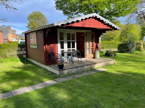 Rinkenaes House | Cozy Hytte D: A Pet-Friendly Retreat for Families