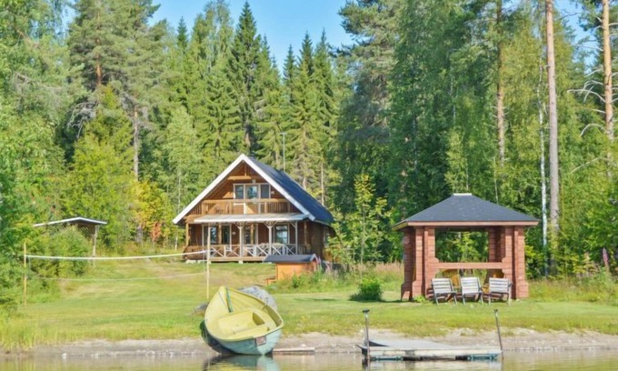 Tahkovuori House | Relaxing Rinnepelto Lomamökit: Lake View and Spa Retreat