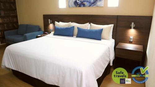 Tampico Hotel | High-Class Comfort at Rio Vista Inn Tampico - 4 Star Stay