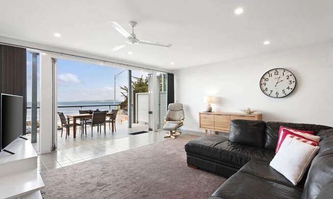 Point Lonsdale Apartment | Unforgettable Family Retreat at Rip n View - 4 Star Stay