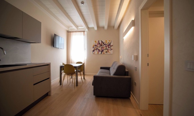 Cittadella Apartment | Ripasso Apartment: Family-Friendly Getaway in Verona