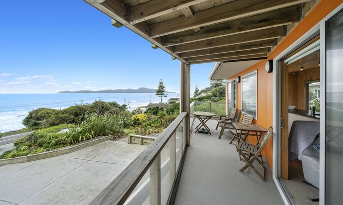 Paraparaumu House | Family-Friendly Rippling Waves Lookout - Raumati South