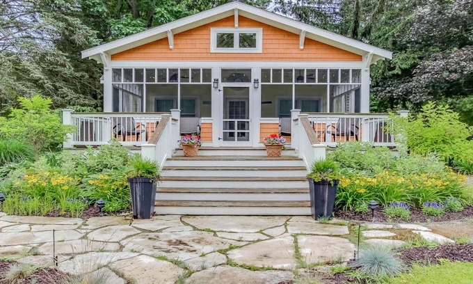 Saugatuck House | Unwind at Rise n Shine: Pet-Friendly & Rated 9.9/10