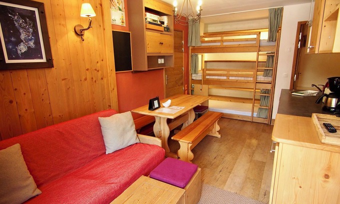 Risoul Apartment | Cozy Apartment 410: Pool, Sauna & Ski Slope Access