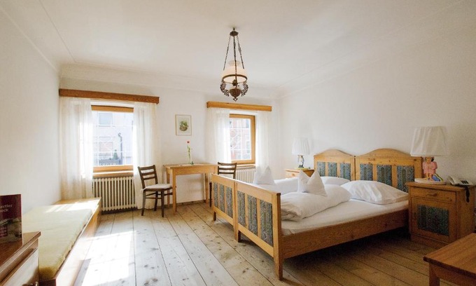 Altheim Hotel | Pet-Friendly Ristorante Napoleone with Family Amenities