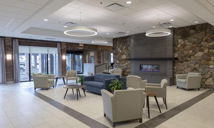 West Henrietta Hotel | Discover RIT Inn & Conference Center: Pet-Friendly Oasis
