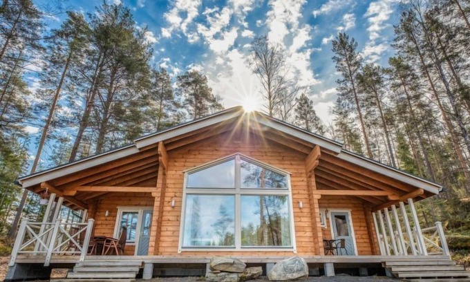 Mantyharju House | Relaxing Retreat at Ritalahti with Scenic Lake View