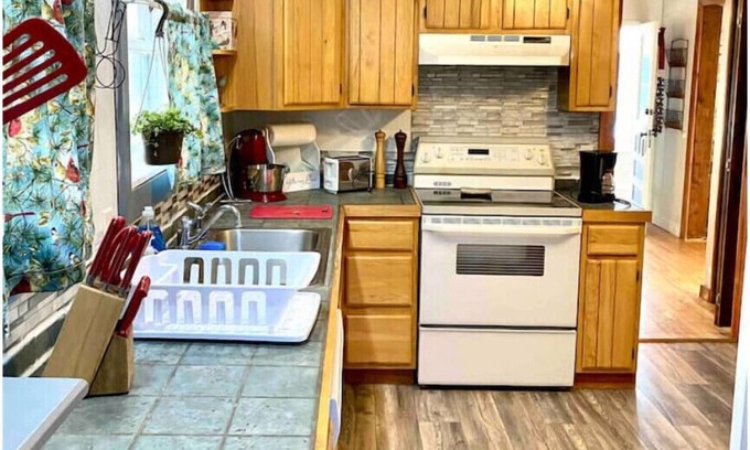 Portage House | Discover Ritchie's Riverfront Portage Place & Family Amenities