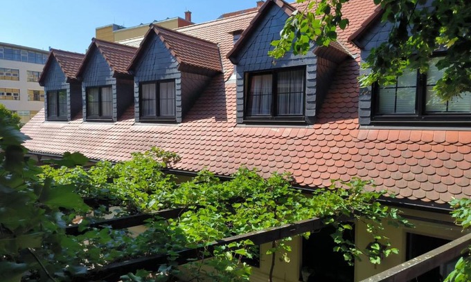 Merseburg Hotel | Relax at Ritters Weinstuben: Pet-Friendly & Family Welcome