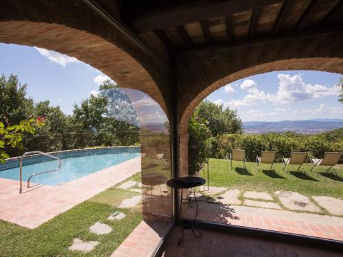 Arezzo Villa | Elegant Villa on a Wine Estate in Arezzo with Pool