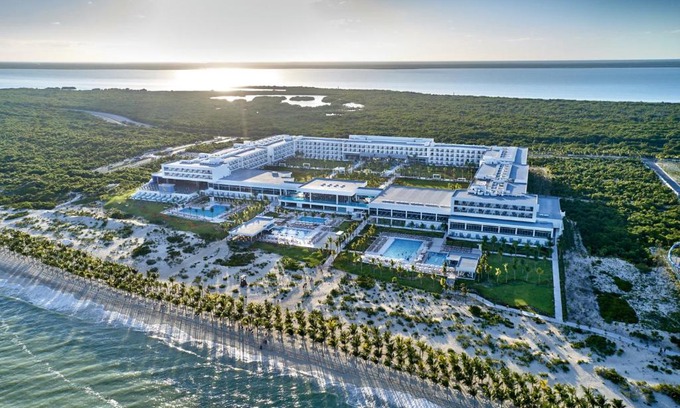 Costa Mujeres Resort | Experience Riu Palace Costa Mujeres - All-Inclusive Escape