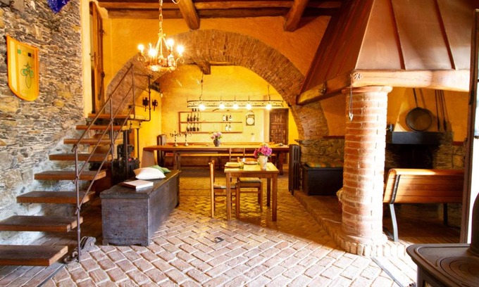 Rivarola Bed & Breakfast | Charming Rivarola al Tempo Dei Castelli: Pet-Friendly Retreat
