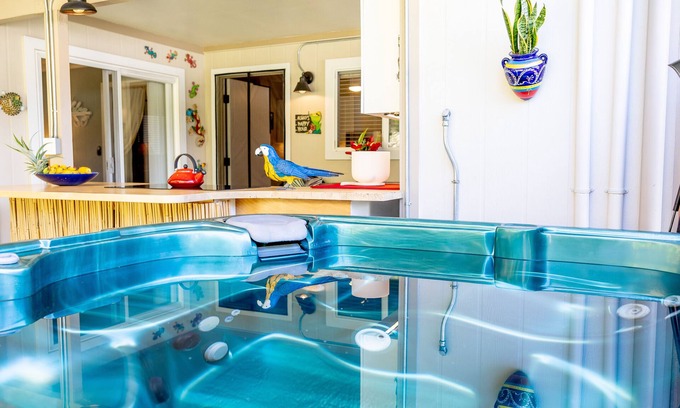 Hilo Apartment | Rivendell Oasis: Serene Garden with Hot Tub & Ocean Views