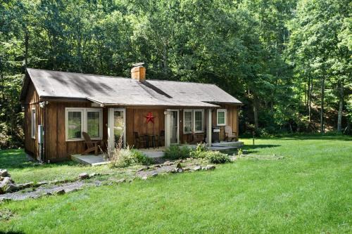 Mathias Ski Chalet | Rustic River Access Cabin with Hot Tub and Fire Pit