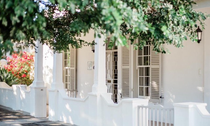 Graaff-Reinet Apartment | Family-Friendly Getaway at The River Bend Cottages
