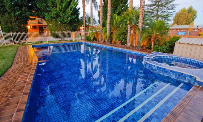 Mildura Hotel | Inviting River City Motel with Pool and Family-Friendly Amenities