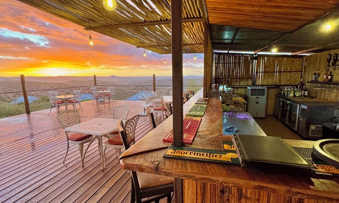 Windhoek Hotel | Highly Rated River Crossing Lodge with Family-Friendly Amenities