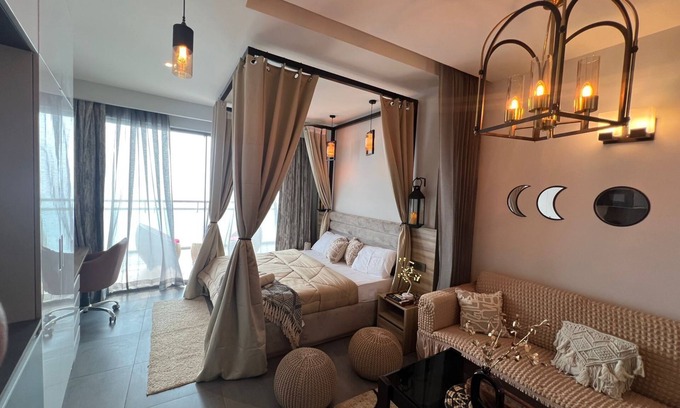 Noida Apartment | Cozy River-Facing Studio Apartment on 41st Floor