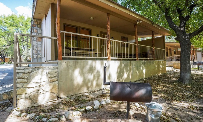 Sabinal Cabin | Cozy Riverfront Cabin with Pool Access for Family Fun