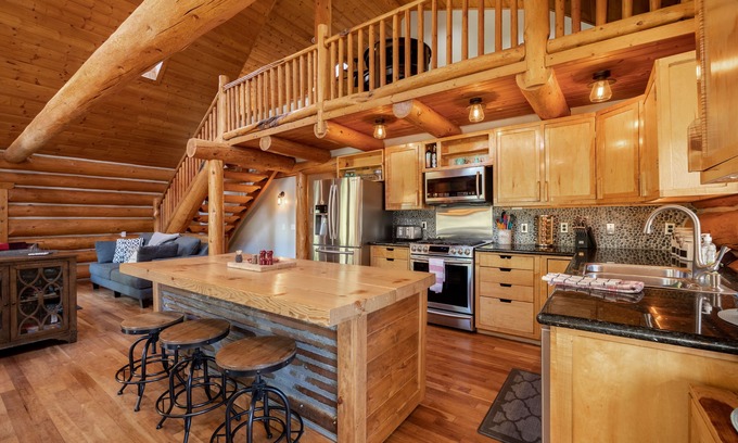 Leavenworth Cabin | Riverside Lodge Near Leavenworth: 10/10 Guest Rated Retreat