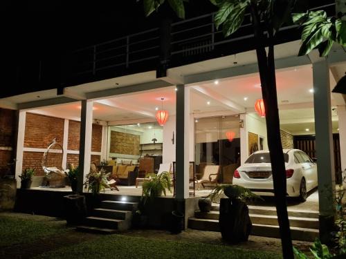 Pinwatta Hotel | Budget-Friendly River Front Villa with Family Amenities