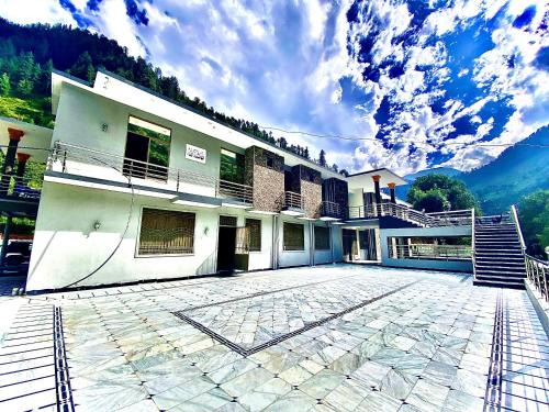 Kohistan Hotel | Relaxing Retreat at River Garden Hotel and Resort