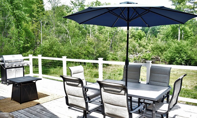 Baldwin House | River House Close to Downtown Baldwin with Large Back Deck