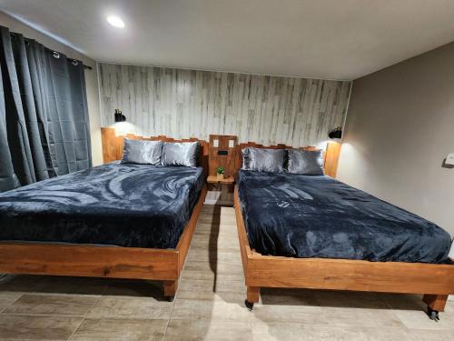 Niagara Falls Hotel | Family-Friendly Stay at Shiva's Travelers Lodge