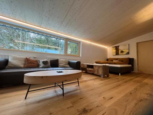 Dornbirn Apartment | River Lodge: Guest Rated 9.4 with Family-Friendly Dining