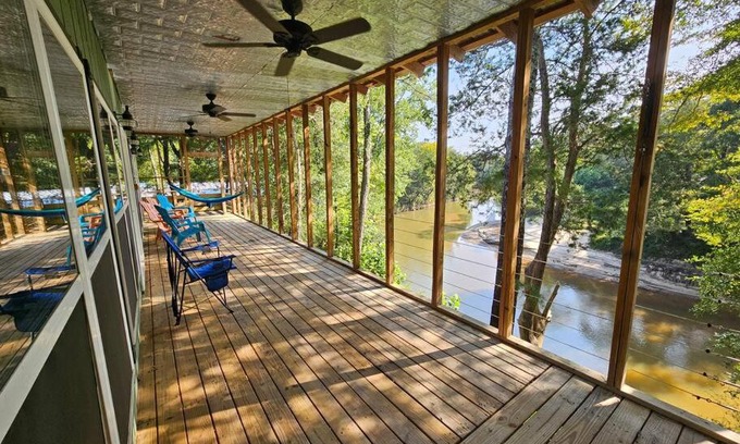 Hartford House | Cozy River Retreat with Hot Tub in Geneva, Alabama