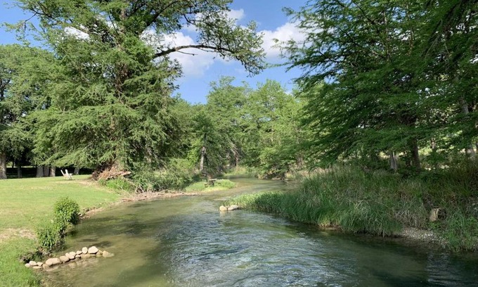 Kerrville House | Pet-Friendly River Run Lodge on Guadalupe - Rated 10/10!