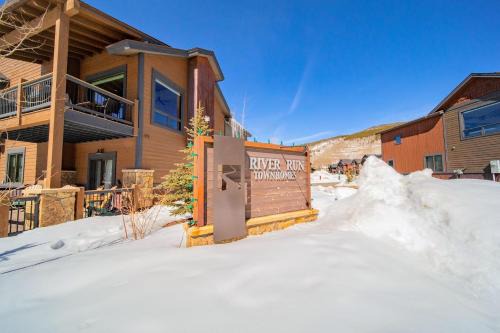 River Run House | Exceptional River Run Townhomes 63 with Pool & Hot Tub