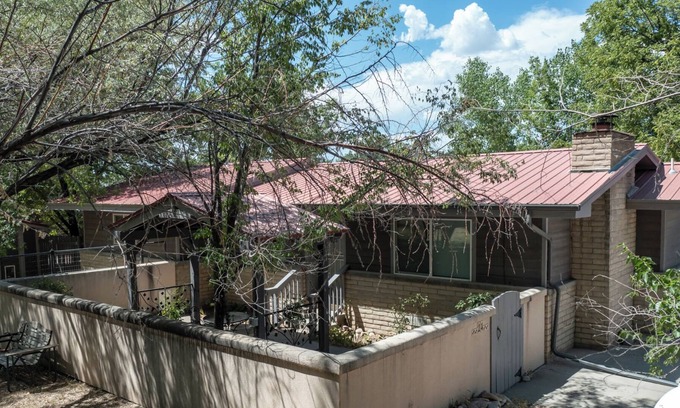 Blanco House | Experience River's Edge Lodge: Fly Fishing by Quality Waters
