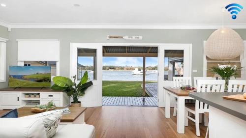 Shoalhaven Heads House | Pet-Friendly River Shack: Guest Rated 8.5/10 for Families
