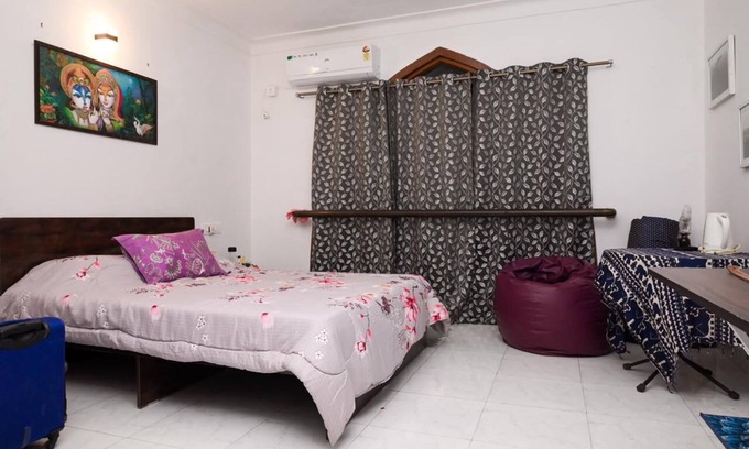 Koregaon Park Apartment | Riverside Retreat: Discover Your Ideal Stay in Koregaon Park