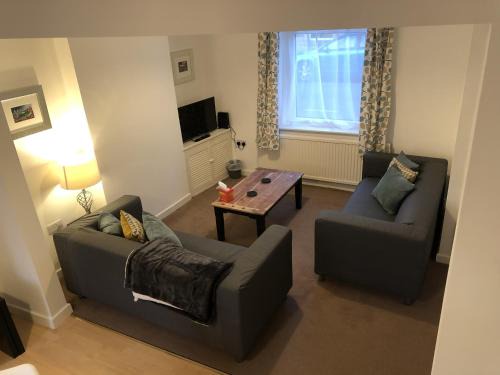 Lancaster House | Riverside Retreat: Guest Rated 9.2/10 for Unforgettable Stays