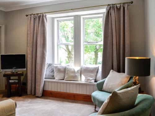 Dumfries House | Scenic River View Hotel - Family & Pet Friendly Retreat